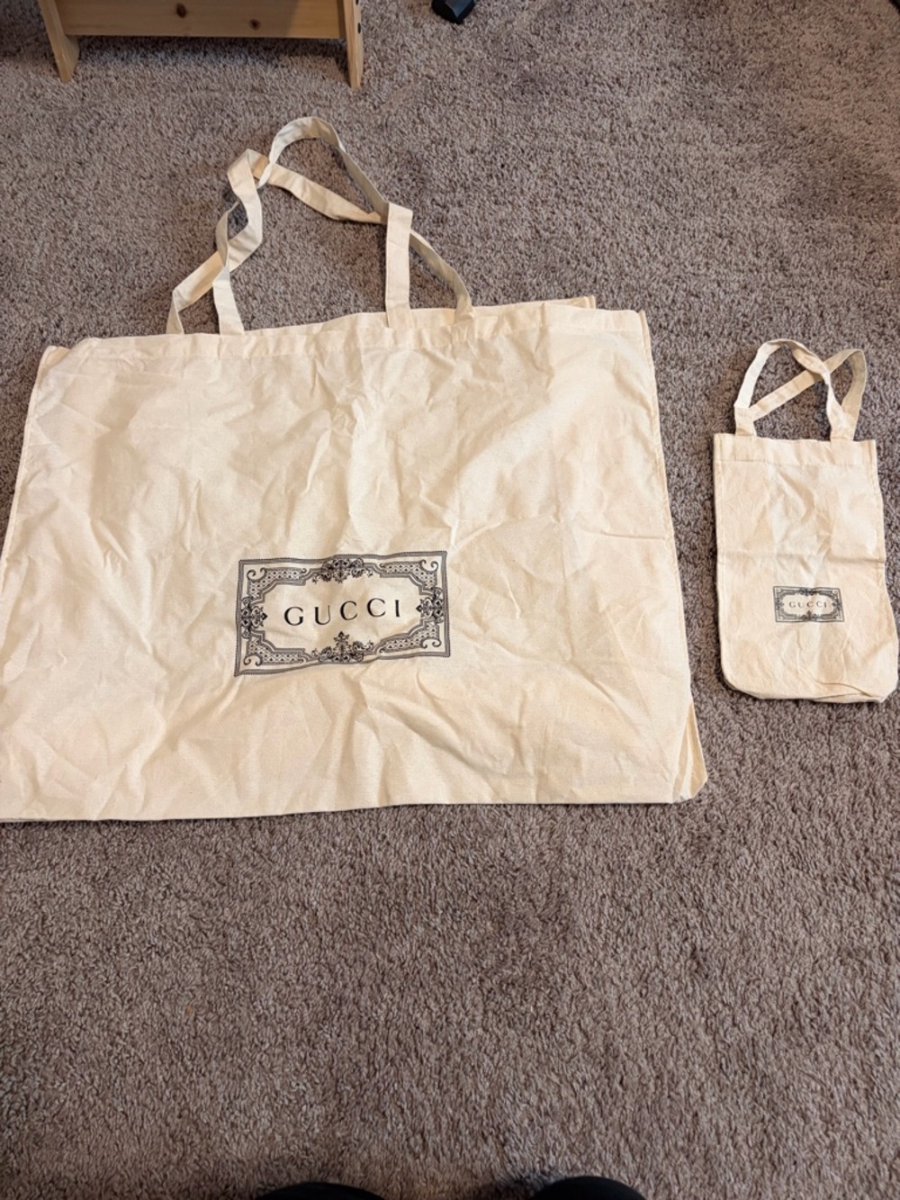 Gucci Beige Canvas Tote Bag with Logo